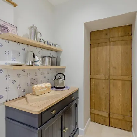 Tatil Evi 2 Bed In Beckhole Oc-c42708 *