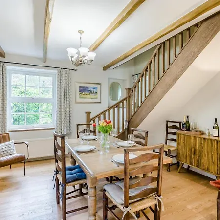2 Bed In Beckhole Oc-c42708 * Beck Hole