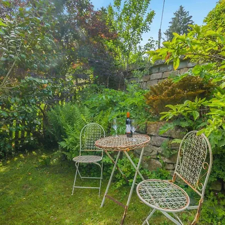 2 Bed In Beckhole Oc-c42708